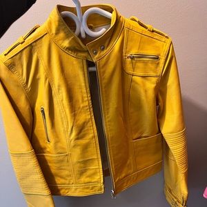 Cropped leather jacket